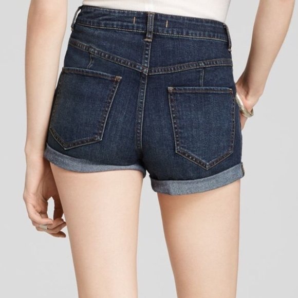 Free People - Lily Cuffed High Rise Shorts - High Waisted Dark Wash -  sz 27 - Picture 5 of 11